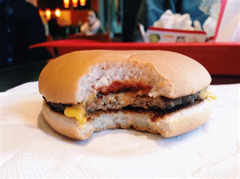 Who Owns McDonald's? - Drivin' & Vibin'