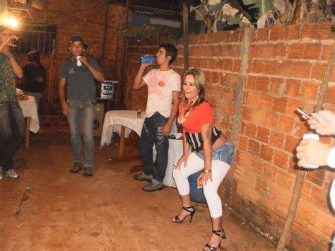 Cornos Safadas - CORNOS,ESPOSAS SAFADAS E AMADORAS.: olha esta gatinha de apucarana!