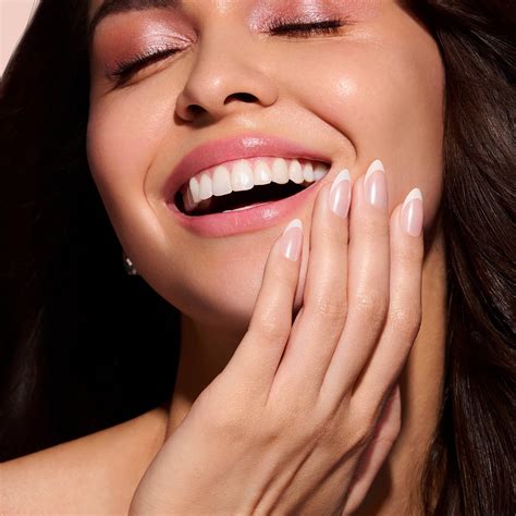 Mani Muse | Salon-quality mani for under $18? YES, PLEASE!