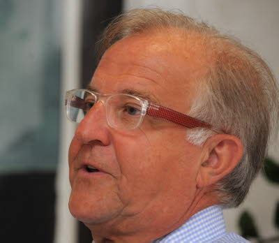 yves bur devant les parlementaires ump le monde du tabac