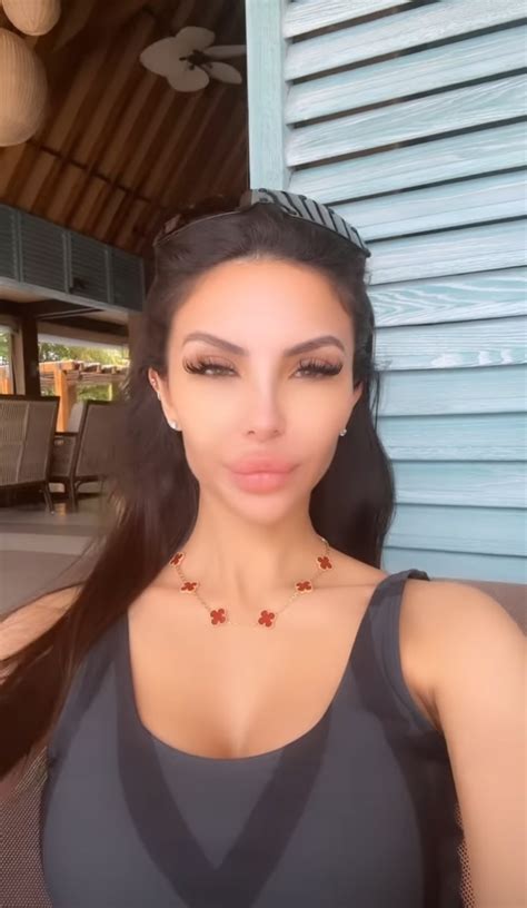Amir Khan Shares Adorable Pictures With Wife from Joali, Maldives ...