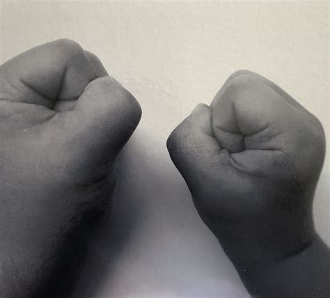 carezze  poesia nuvole  scatola