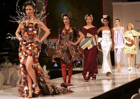 Показ экологической моды Eco Chic в Джакарте