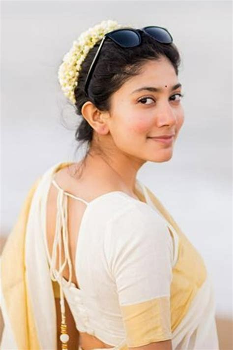 Sai Pallavi’s Bio, Age, Relationships, Latest Buzz, Photos & Videos