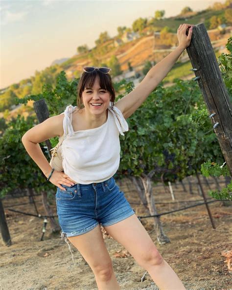 HAYLEY ORRANTIA – Instagram Photos 09/19/2022 – HawtCelebs