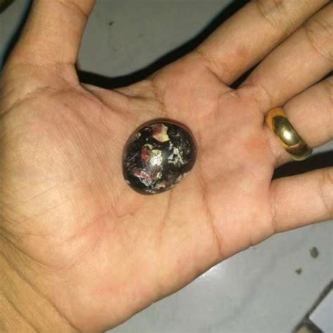 Jual alat sulap batu grrak atau batu magnet di Seller Koleksibertuah1 ...