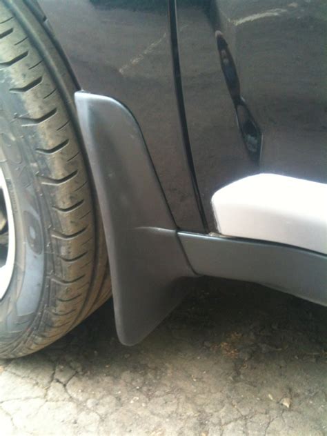 Новые брызговики — Mitsubishi Outlander XL, 2,4 л, 2008 года ...