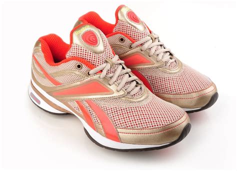 Женские кроссовки Reebok