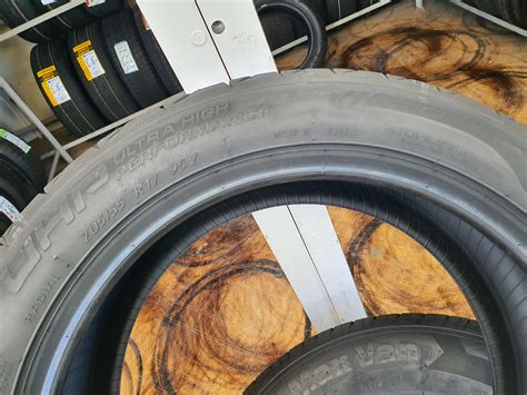 205/55/17 Tigar(Michelin)