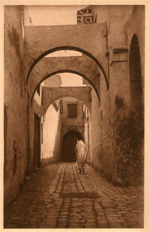 Medina of Tunis, Tunisia – 432 Postcards