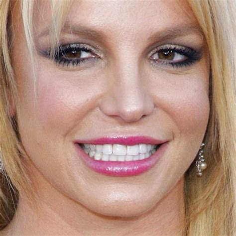 Britney Spears Eyebrows / Is Britney Spears Dating Her "Slumber Party ...