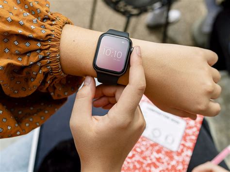 Smartwatch czy smartband – co warto wybrać? - Magazyn Ceneo.pl