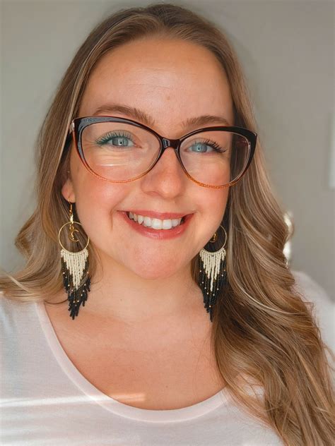 Sarah VandeKka's Journey: From Obscurity To Global Icon Status Image 4
