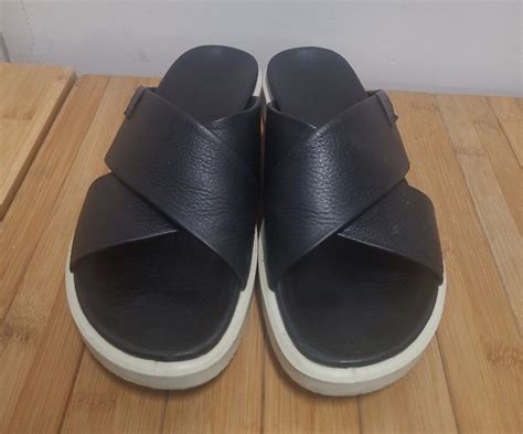 ECCO Sandals, Women's Fashion, Footwear, Sandals on Carousell