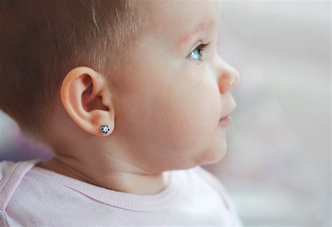 Orelha De Bebe Com Brinco - Clipart De Brinco De Orelha