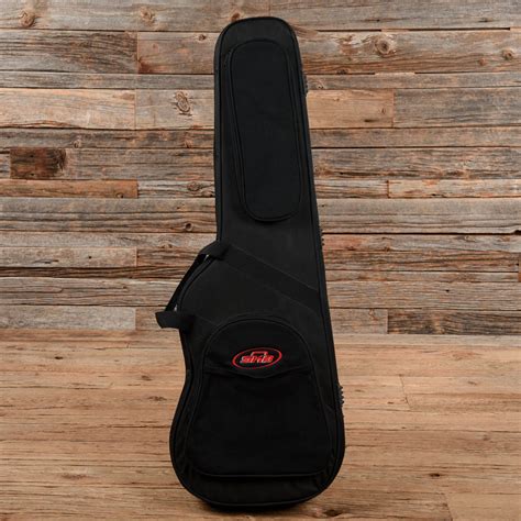 Composite Acoustics Blade Carbon Fiber – Chicago Music Exchange