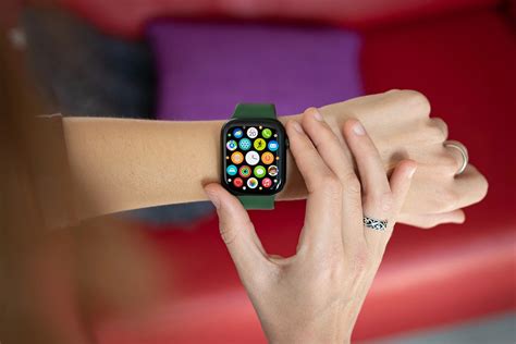 Apple умеет хорошо продавать дорогие устройства. Watch Series 7 стали ...