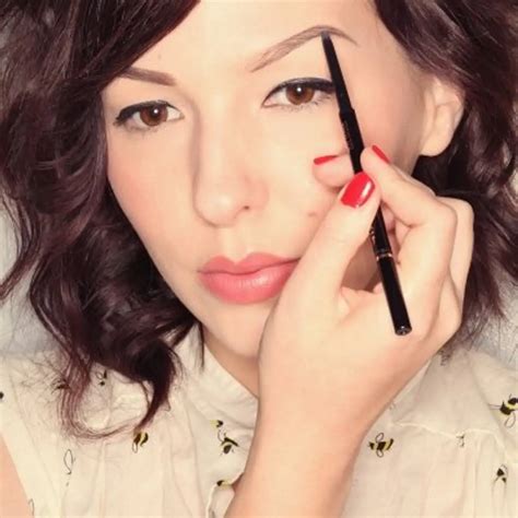 7 Steps to Fill in Thin Brows ...