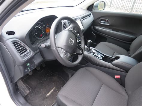 Koeajo Honda HR-V - Isomman maasturin tuntua - KaasujalkaKaasujalka