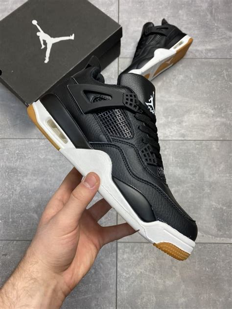 Мужские кроссовки в стиле Nike Air Jordan 4 Retro Black White (Черный ...