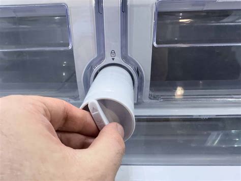 how to change water filter on lg fridge 4