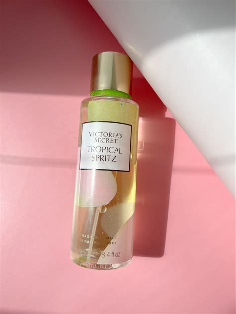 Victoria's Secret Спрей-мист для тела Tropical Sprits | отзывы