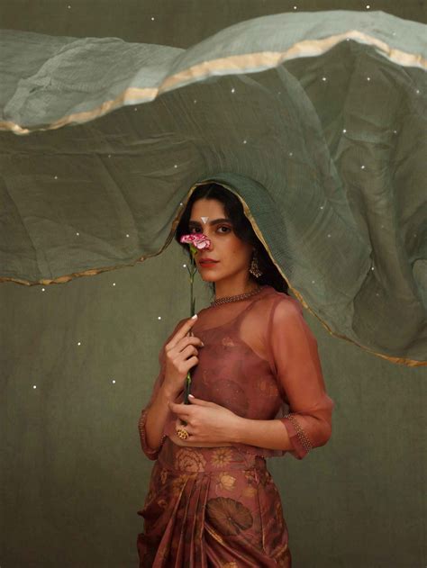 Akasha Outfit – Chokhi Chorri