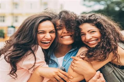 zodiak  dicintai   punya sifat lemah lembut