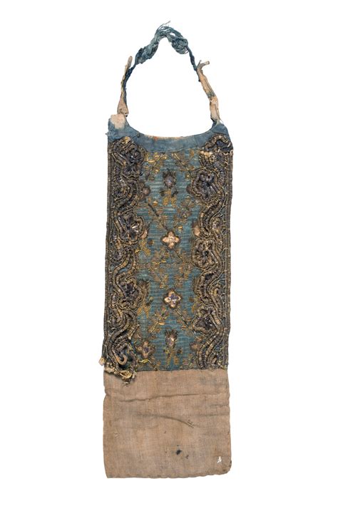 Breast kerchief - Judaica IndexJudaica Index