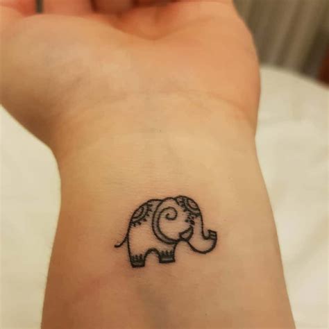 Small Elephant Tattoo On Wrist – Zerkalovulcan