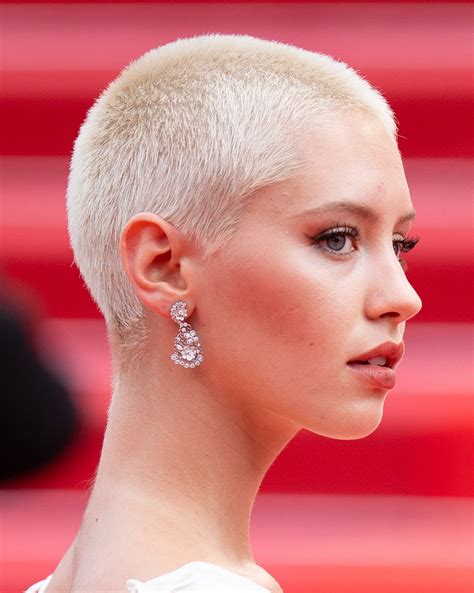 Fans are debating the cultural impact of the buzz cut female look 3
