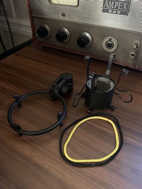 Rode Shock Mount 2000s Black | Reverb