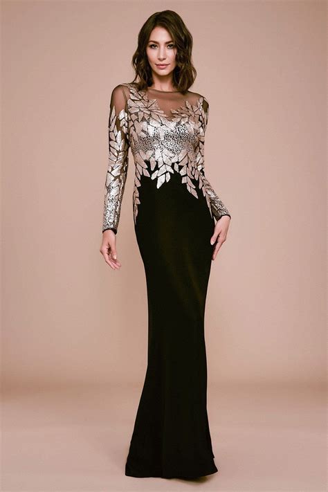 Tadashi Shoji - Finley Long Sleeve Crepe Sequin Gown - Petite | Long