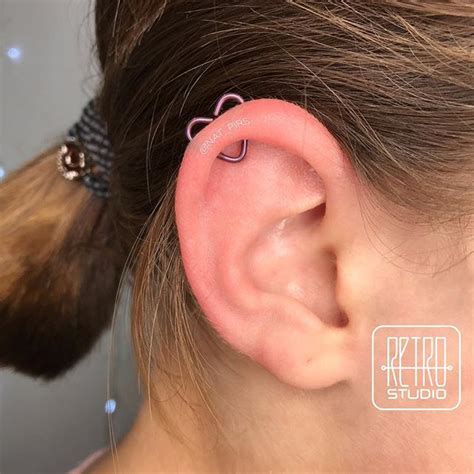 Прокол уха с сердечком. Интересный вариант пирсинга уха | Piercings ...