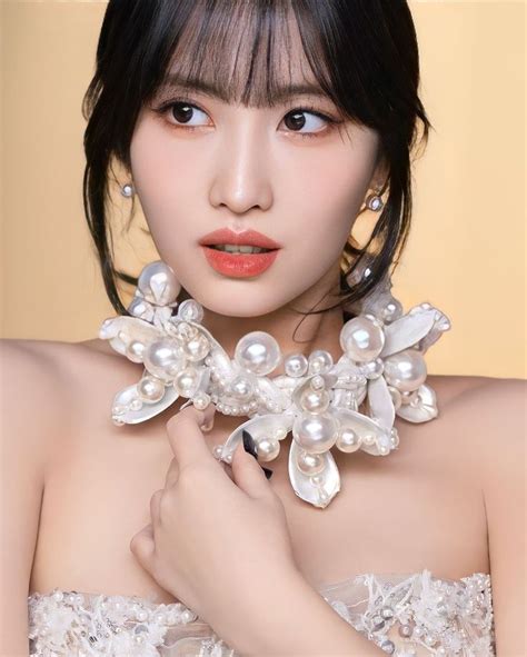 Momo Twice | Hirai momo, Momo, Nayeon