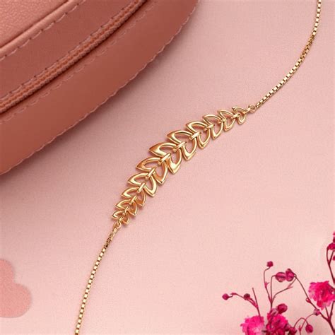 linked  love kt yellow gold bracelet