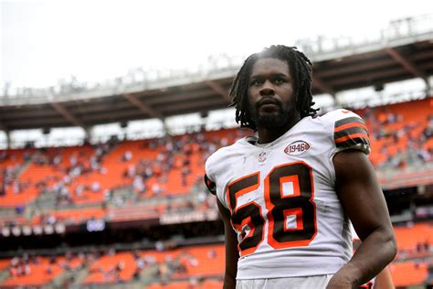 Cleveland Browns' Malik McDowell Nabbed Completely Naked In Front Of