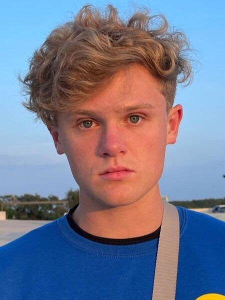 Ryan Trahan — Bio, Parents, YouTube career, Married, Business, Net ...
