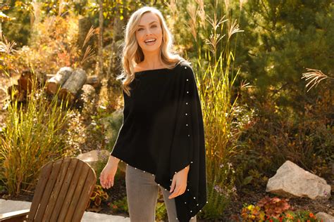 Why Cashmere is the Perfect Gift for the Holidays
