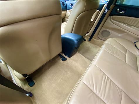 Чистка и установка бежевого ковролин — Mitsubishi Galant (8G), 2,5 л ...
