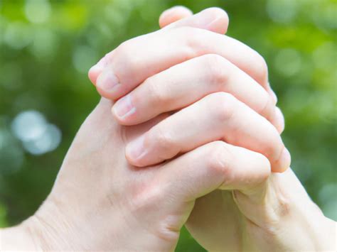 ai  figured    draw deepfake hands  independent