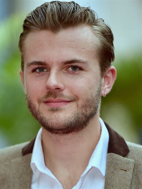 Adam Lawrence - Actor