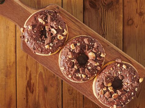 Донат с лешници и шоколад | LIDL