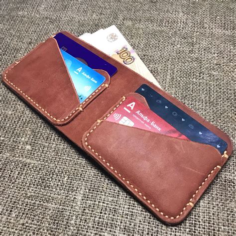 Бифолд из кожи крейзи хорс | Leather workshop, Leather, Card holder