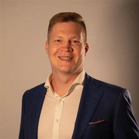 Konstantin Doronin – Medium