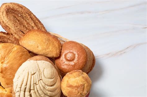 Premium Photo | Traditional mexican sweet bread mexican pastry