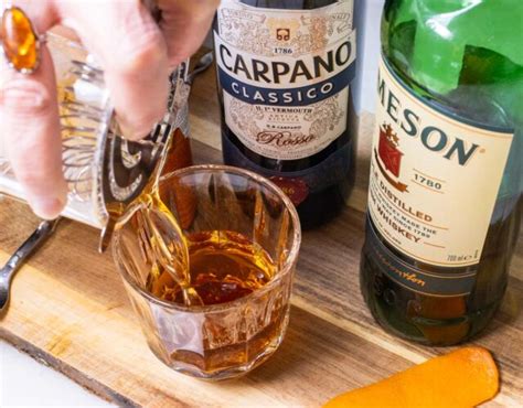 15 Satisfying Sweet Vermouth Cocktails