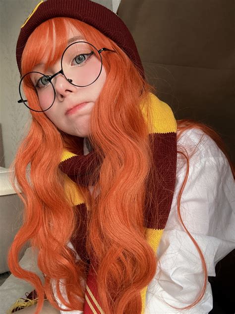 ᑕ ᑐ Tanuki tyan - Griffindor 2025