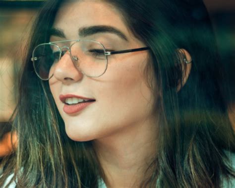 Glasses for Small Faces | Tips and Guidelines | SmartBuyGlasses UK