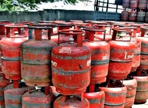 rs   domestic cylinder  december  details